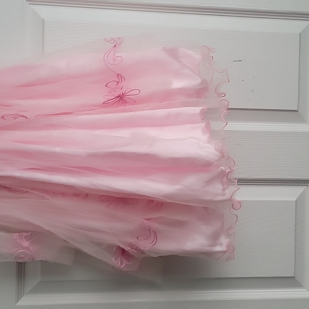 Girl's Sleeveless Dress - Picture 2 of 11
